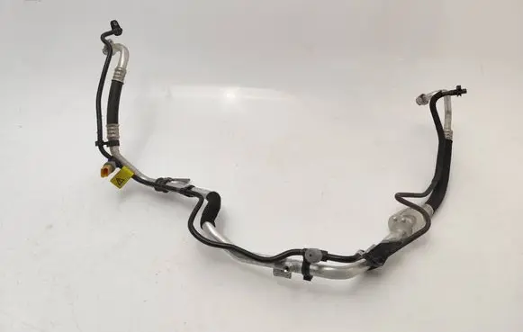 Citroen C4 III e-C4 Air conditioning (A/C) pipe/hose 9833241980 E05022022