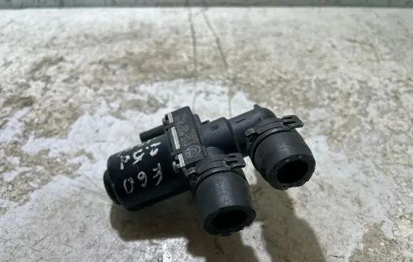 BMW 5 E60 E61 Coolant heater control valve 1147412174A 060524