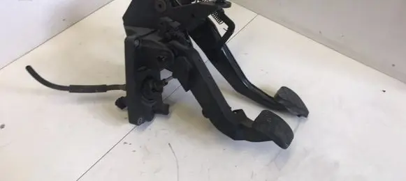 Mercedes-Benz A W169 Pedal assembly A1692900901