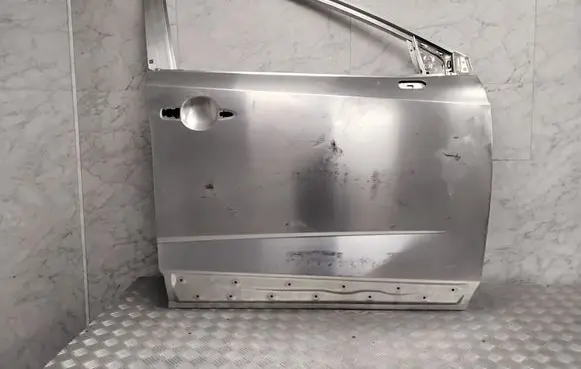 Door (2 Door Coupe)