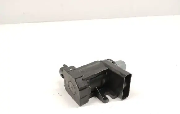 Volvo V60 Turbo solenoid valve 31430880
