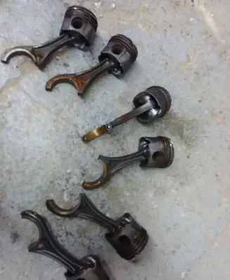 Jeep Grand Cherokee (WK) Piston with connecting rod