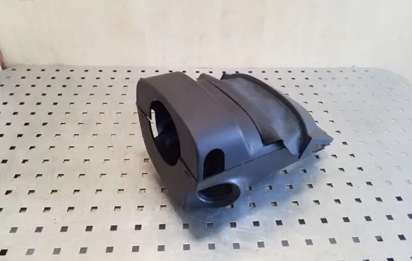 Steering wheel column trim