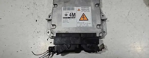 Nissan X-Trail T30 Engine control unit/module 23710EQ465 2758003822 5800382