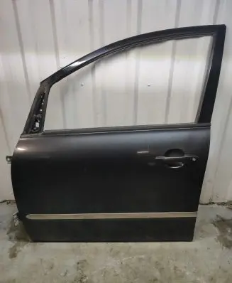 Toyota Avensis Verso Front door