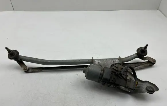 Dacia Logan I Front wiper linkage and motor 3397020879 8200619512