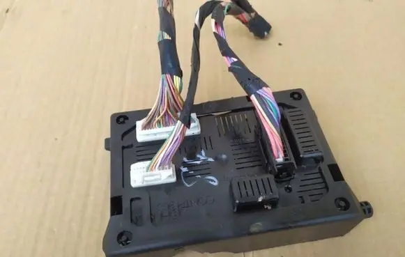 Renault Clio III Gateway control module