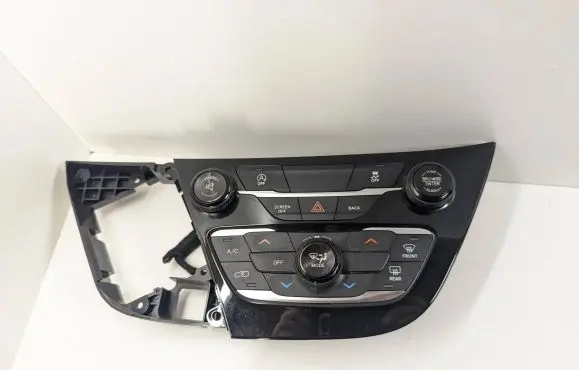 Chrysler Pacifica Climate control unit 68238881AE P68238881AE