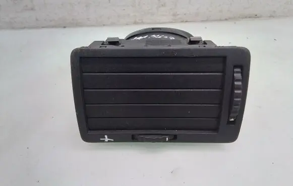 Skoda Octavia Mk1 (1U) Dashboard side air vent grill/cover trim