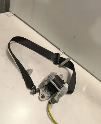 Subaru Forester SH Front seatbelt 7R3010P 103602