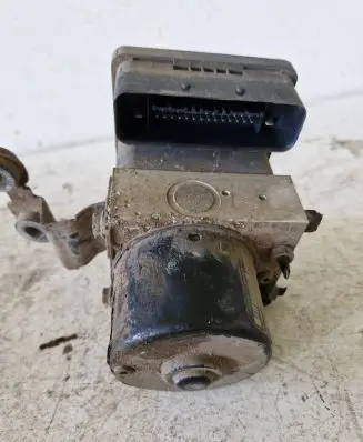 Volkswagen Golf IV ABS Pump 1C0907379C 00006061D2 10096003113