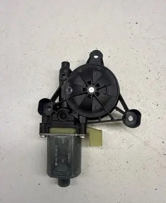 Seat Leon (5F) Front door window regulator motor 5Q0959801B