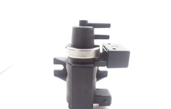 BMW X5 E53 Turbo solenoid valve 72279600 2247906