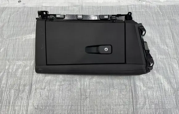 Maserati Grecale Glove box