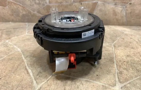 Mercedes-Benz E W212 Airbag slip ring squib (SRS ring) LK10068735
