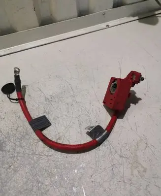 Positive cable (battery)