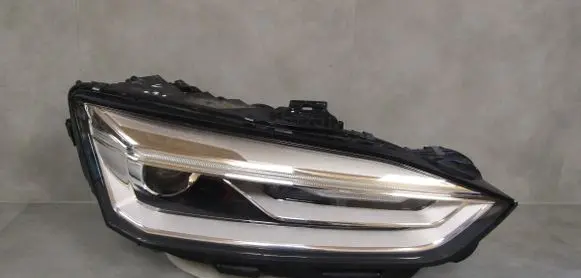 Audi A5 Headlight/headlamp AUDIA58W6