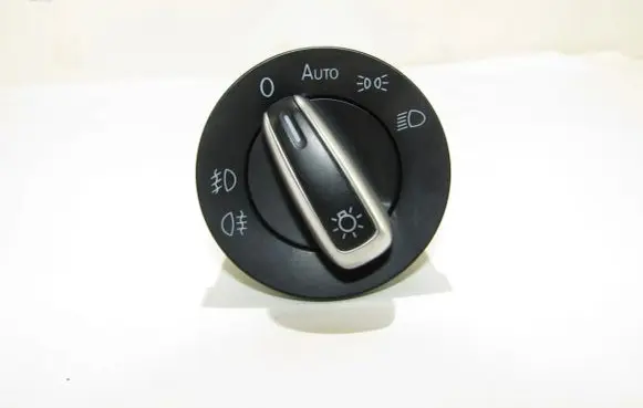 Volkswagen PASSAT B7 Light switch