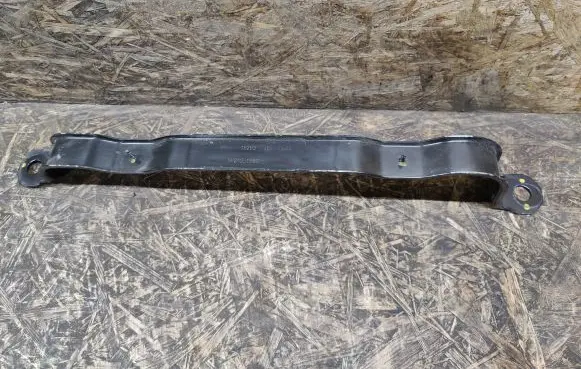 Citroen DS7 Crossback Fuel tank mounting bracket 9821351980
