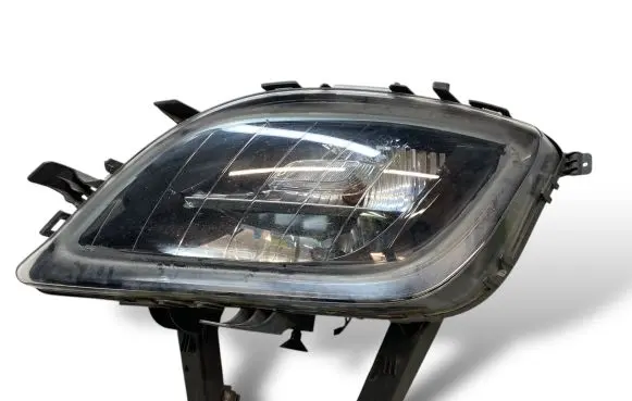 Opel Astra J Front fog light 13293622 662588537 68041