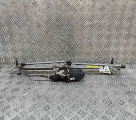 Dodge Nitro Front wiper linkage and motor K68020720AA