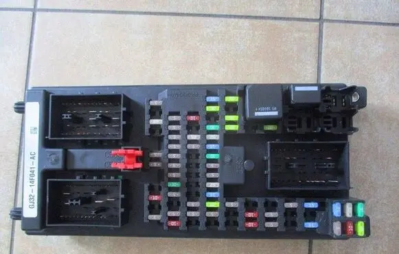Land Rover Evoque I Fuse box set