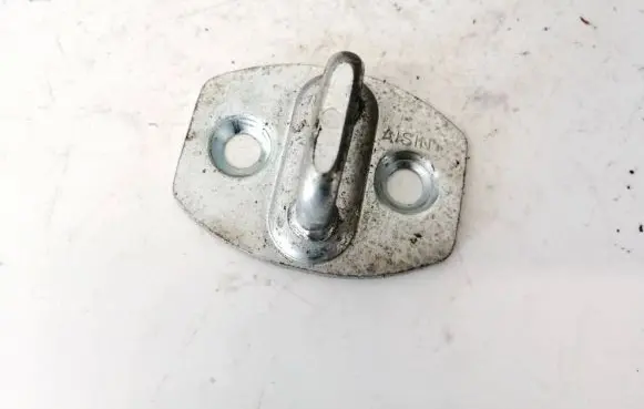 Toyota Auris 150 Front door lock loop/hook striker 