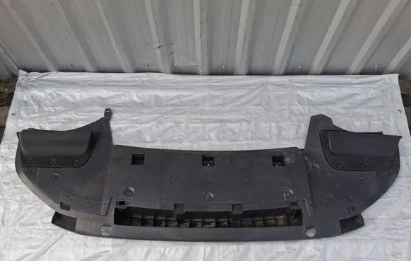 Peugeot 3008 III Engine splash shield/under tray 9839759480