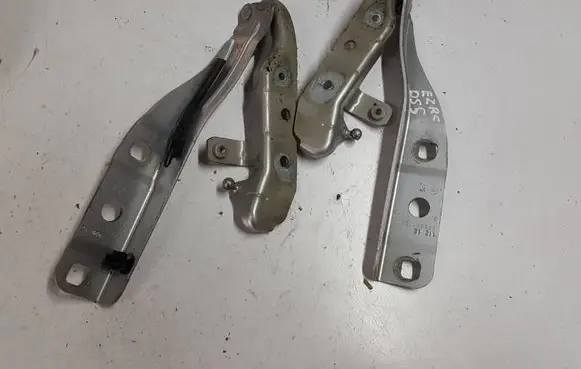 Citroen DS5 Engine bonnet/hood hinges 