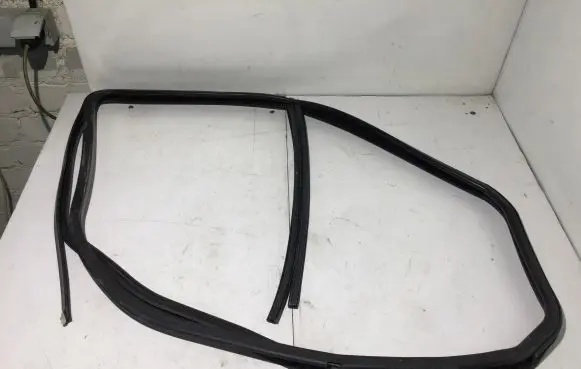 Ford Transit Custom Rubber seal front door window/glass BK21V21511 BK21V21511AE