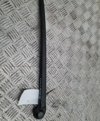 Skoda Fabia Mk1 (6Y) Rear wiper blade arm 