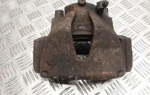 Opel Zafira B Front brake caliper 9823