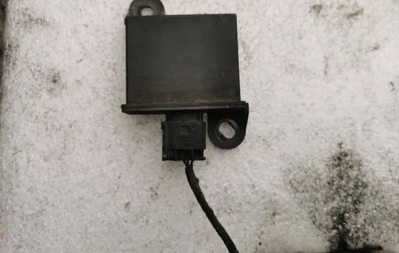 Volkswagen Phaeton Tire pressure sensor 4F0907283 40858027 053300401203