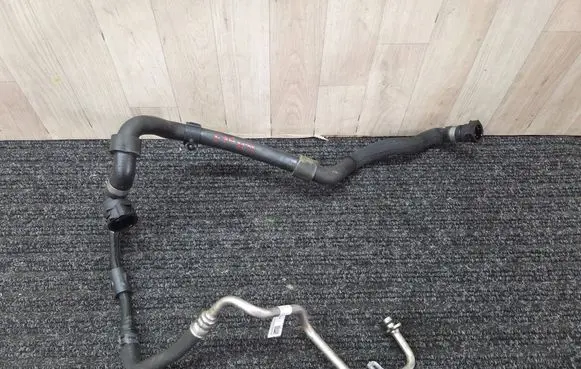 BMW 3 F30 F35 F31 Coolant pipe/hose 8740117 17128740117