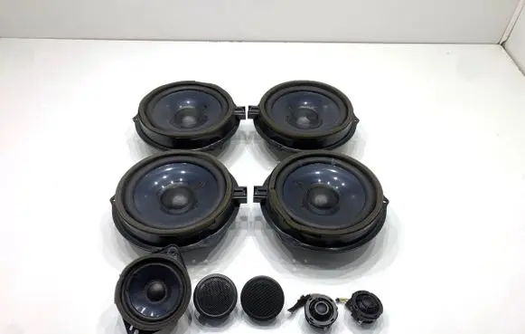 Ford Escape III Audio system kit 