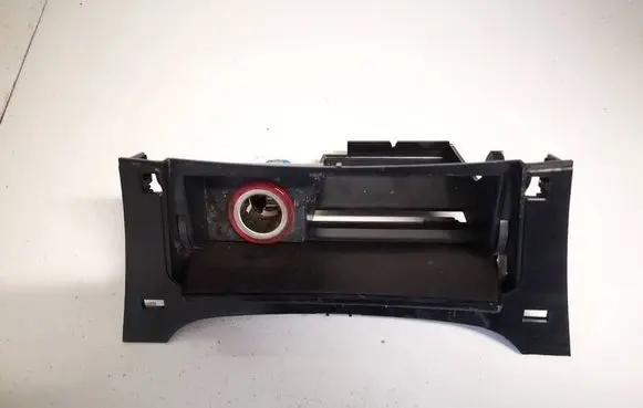 Car ashtray