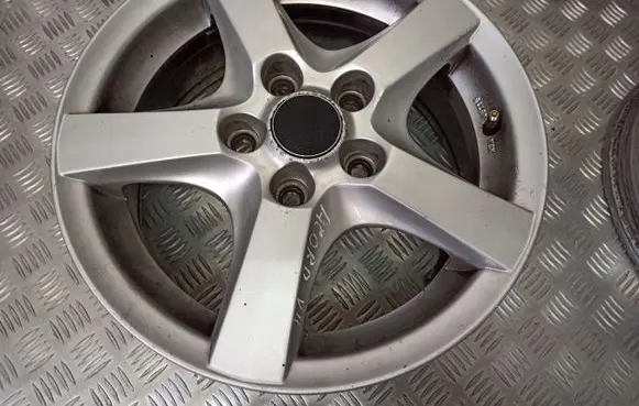 Honda Accord R15 alloy rim 