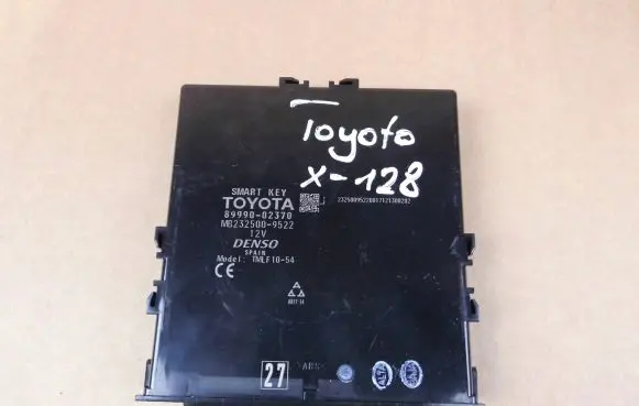 Toyota Auris E180 Other control units/modules 8999002370