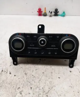 Nissan Qashqai Climate control unit 27500JD45C C8819 A02000A7706001