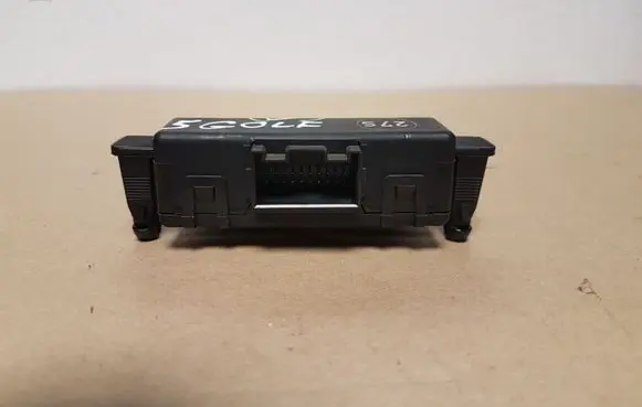 Volkswagen Golf V Other control units/modules 1K0907530E 1K0907951