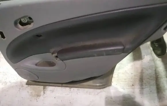 Saab 9-5 Rear door card panel trim