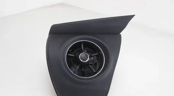 Toyota Auris E180 Dashboard side air vent grill/cover trim 5556862280 555686-2280