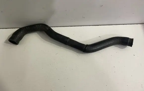 BMW 7 E38 Engine coolant pipe/hose 1741404