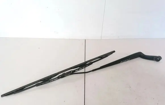 Toyota Corolla E120 E130 Front wiper blade arm