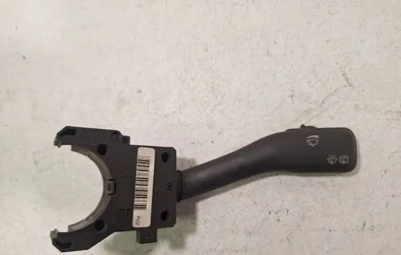 Volkswagen Golf IV Wiper control stalk
