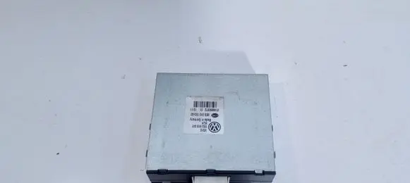Volkswagen Eos Power management control unit 1K0919041 8ES01015300
