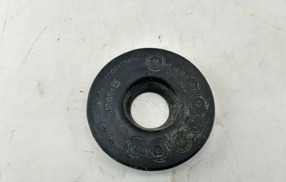 Audi A3 S3 8V Rear coil spring rubber mount 5Q0512149B