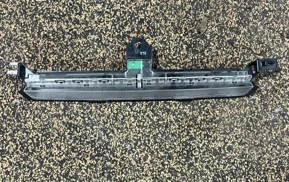 Volvo XC70 Third/center stoplight 9154505