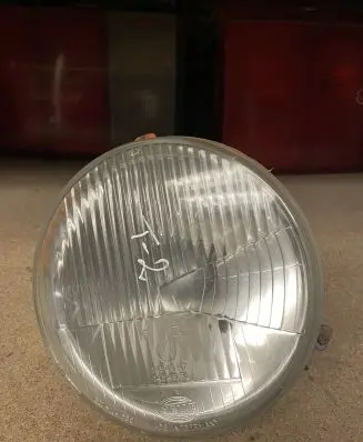 Volkswagen Transporter - Caravelle T2 Headlight/headlamp 311114655