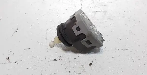 Skoda Fabia Mk1 (6Y) Headlight level adjustment motor 6Y0941295